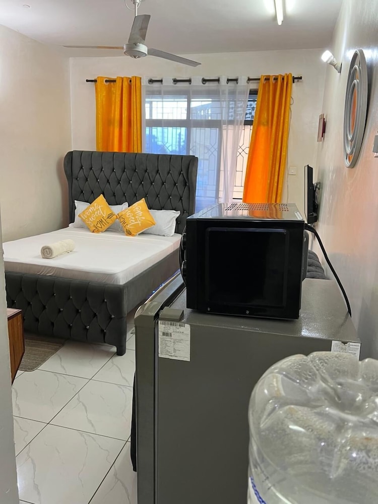 Lux Suites Lakeview Studios Bamburi