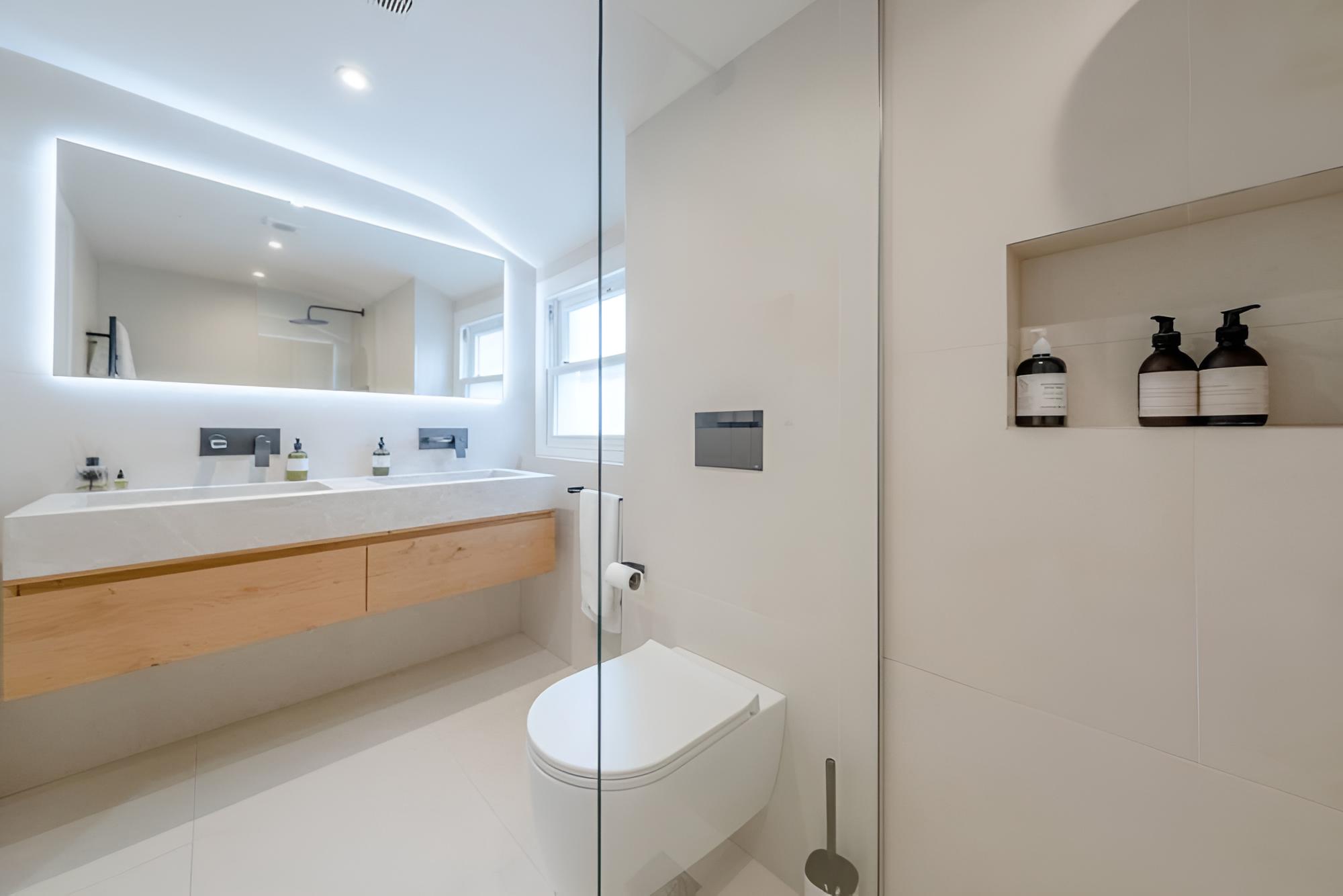 Beautiful Minimalistic 2BD House - Victoria Park