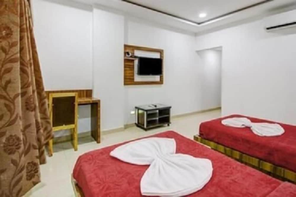 Hotel Caravan