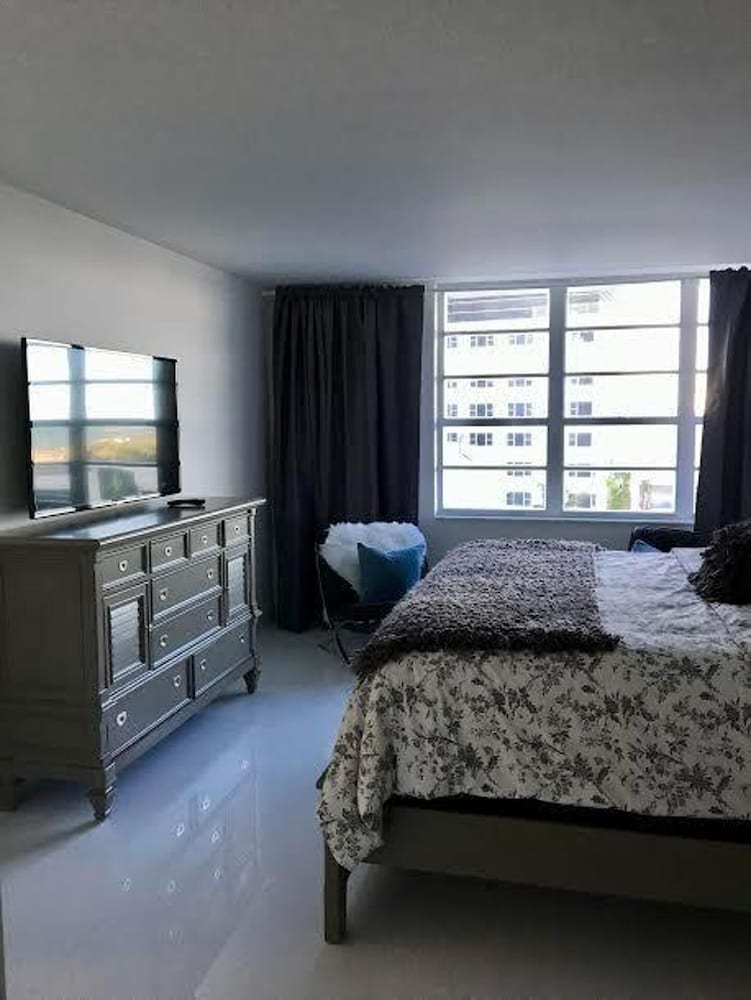 8 Guests - Pool - Miami Beach With Ocean Views