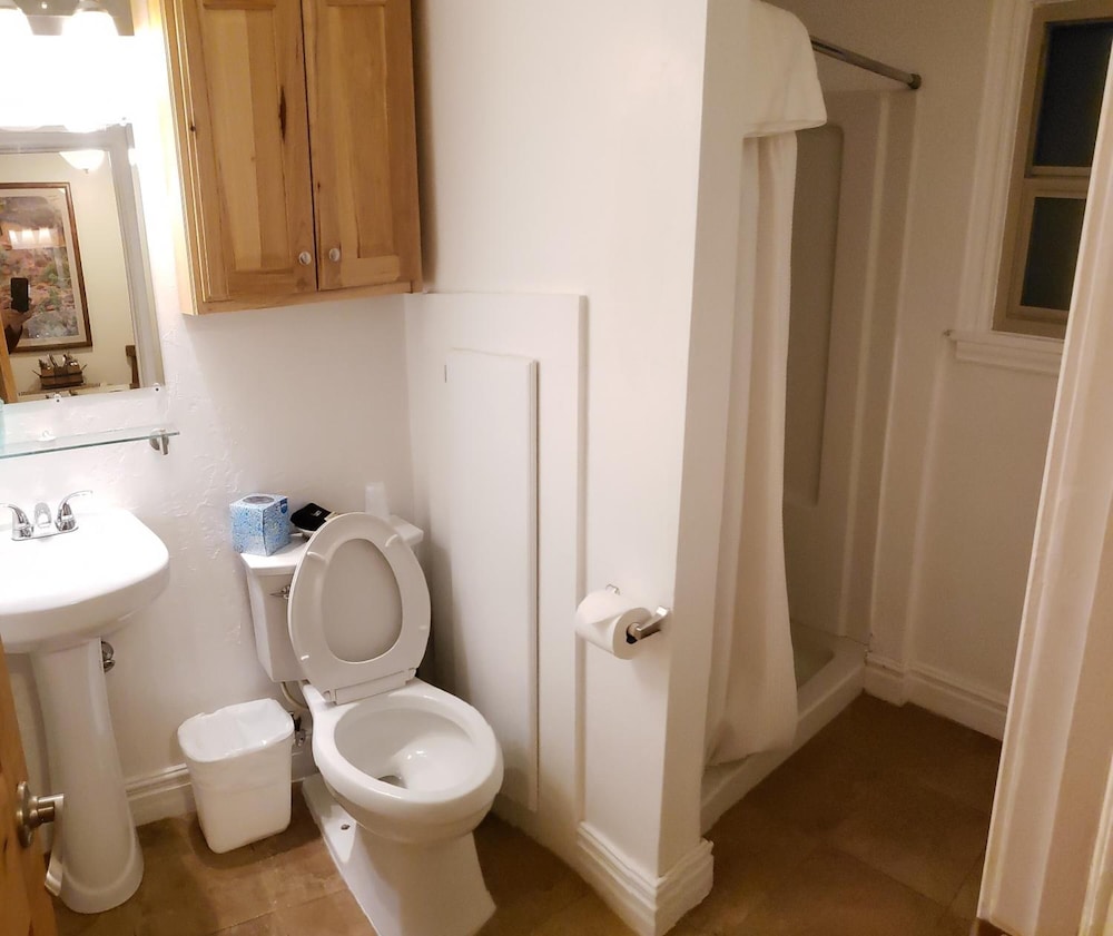 Stone Lizard Lodging