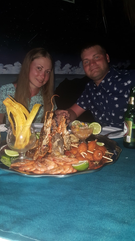 Luz de Luna Hotel & Spanish Restaurant