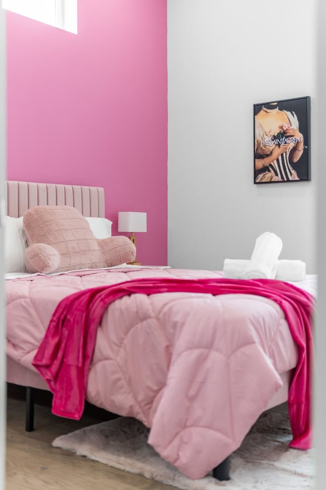 Downtown Houston 3BR Bachelorette Escape