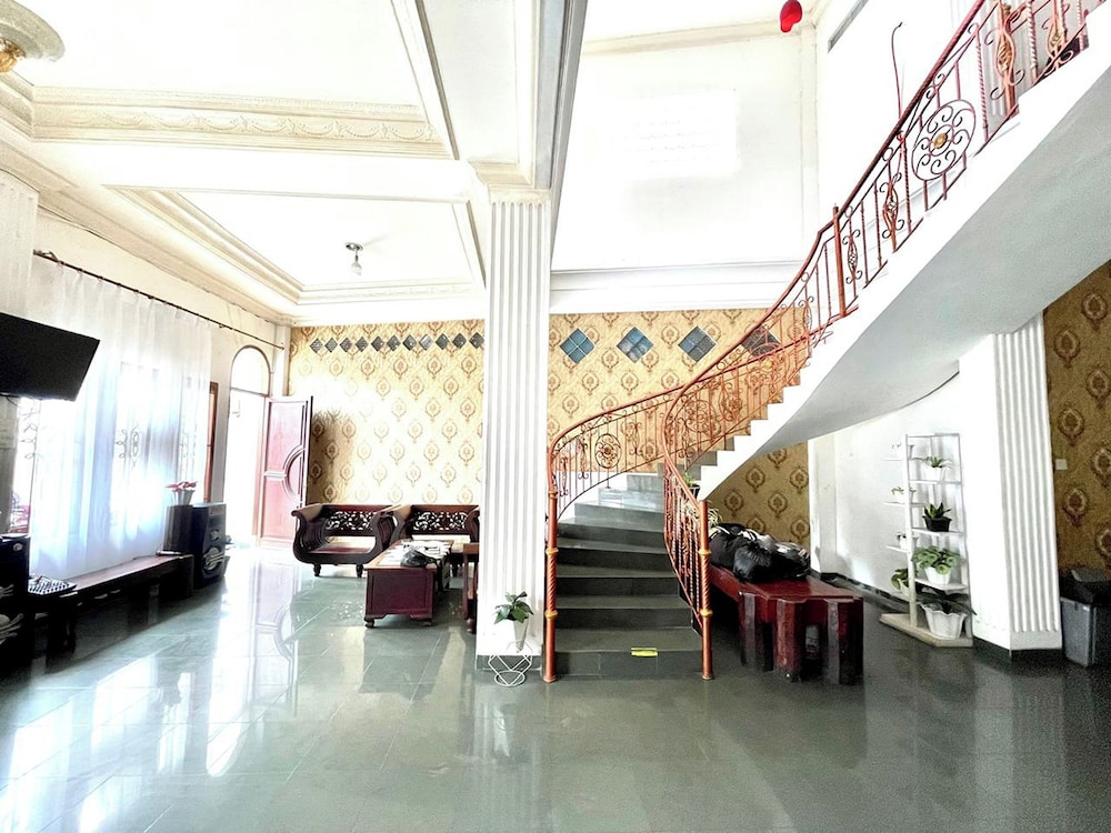 Yani Guesthouse