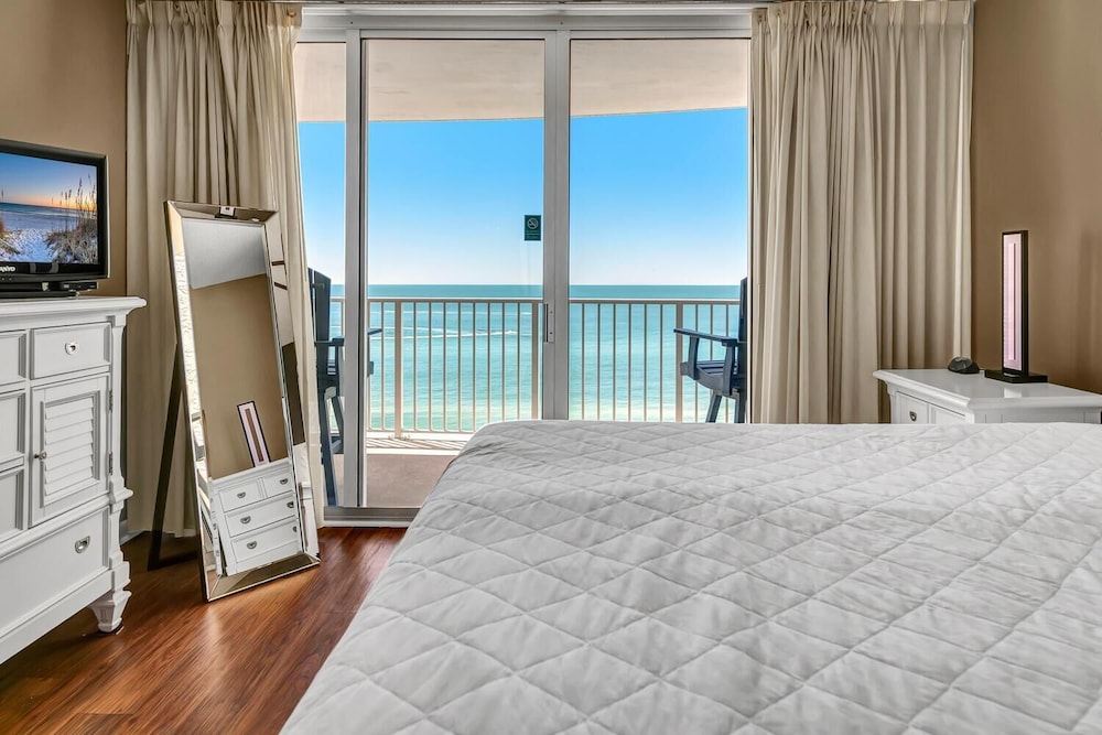 Long Beach Resort 4-902