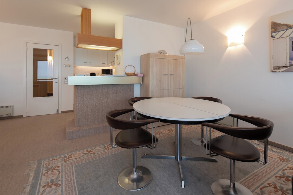 Apartment in Middelkerke With Sea View