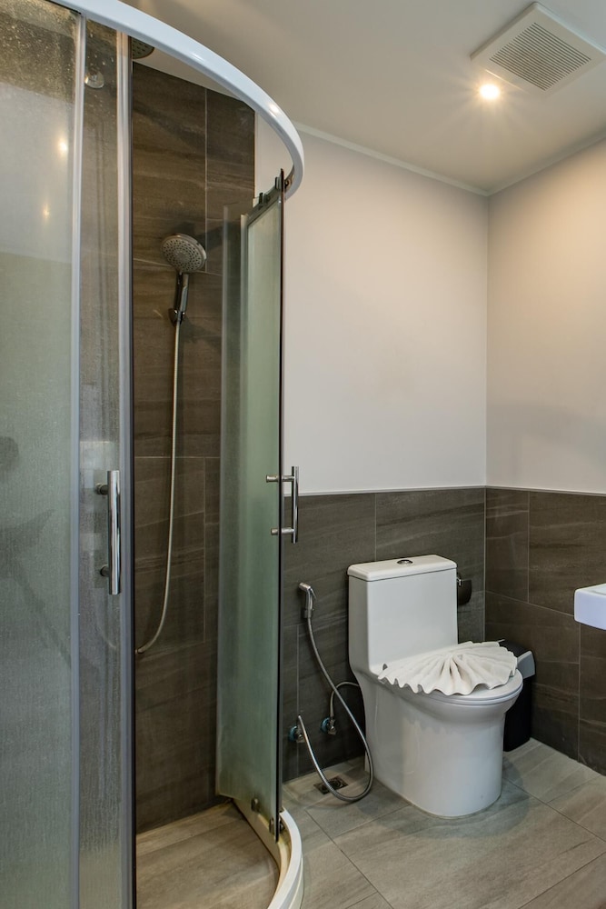 Mountain View Studio Apt T3-830