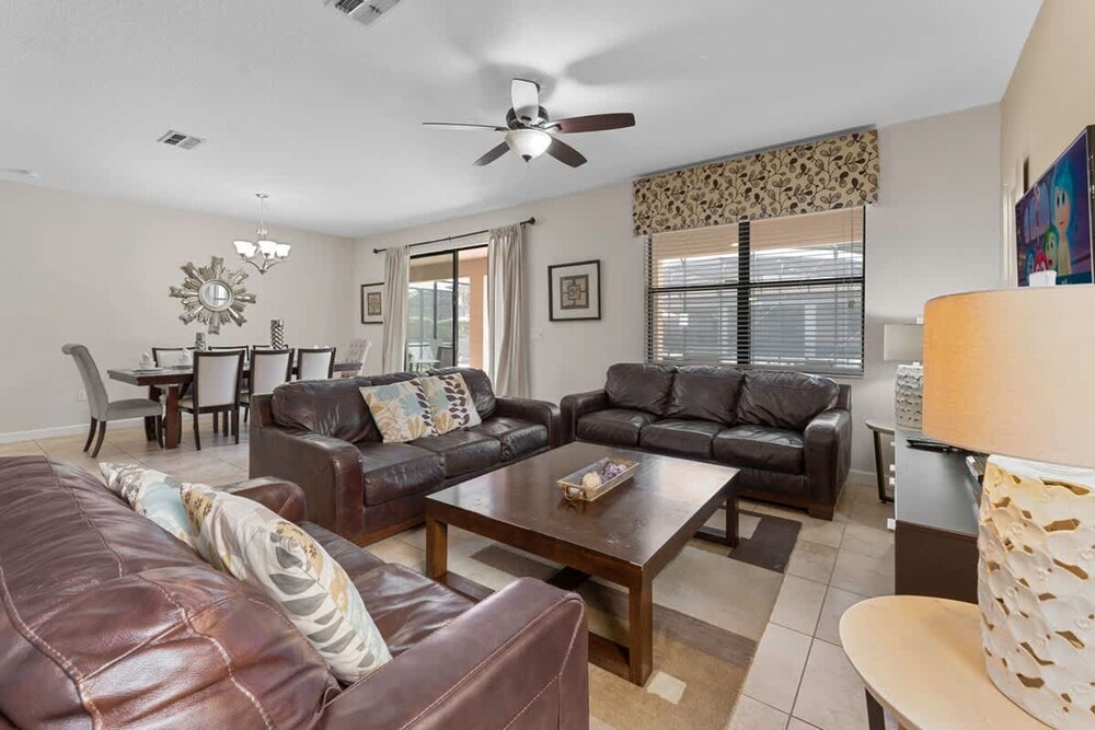 Game Room Large Pool 9BR Disney Area