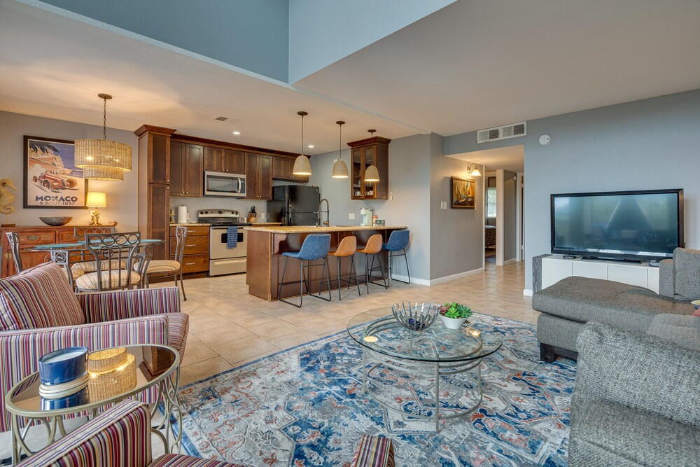Modern Point Venture Vacation Rental w/ Deck! - Property Image 16