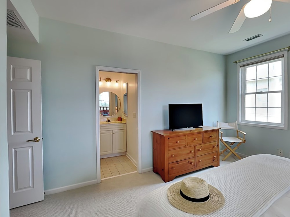 Sunny Side Up by Topsail Realty