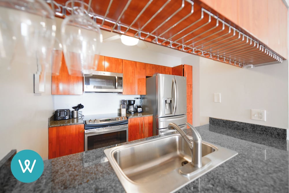 Brickell city View Condo with Pool