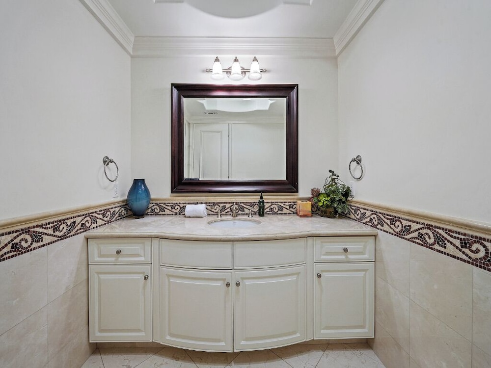 Savona Sanctuary Estate