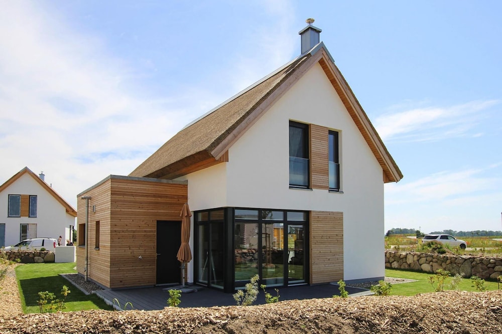 Cottage in Rugen Near Sandy Beach