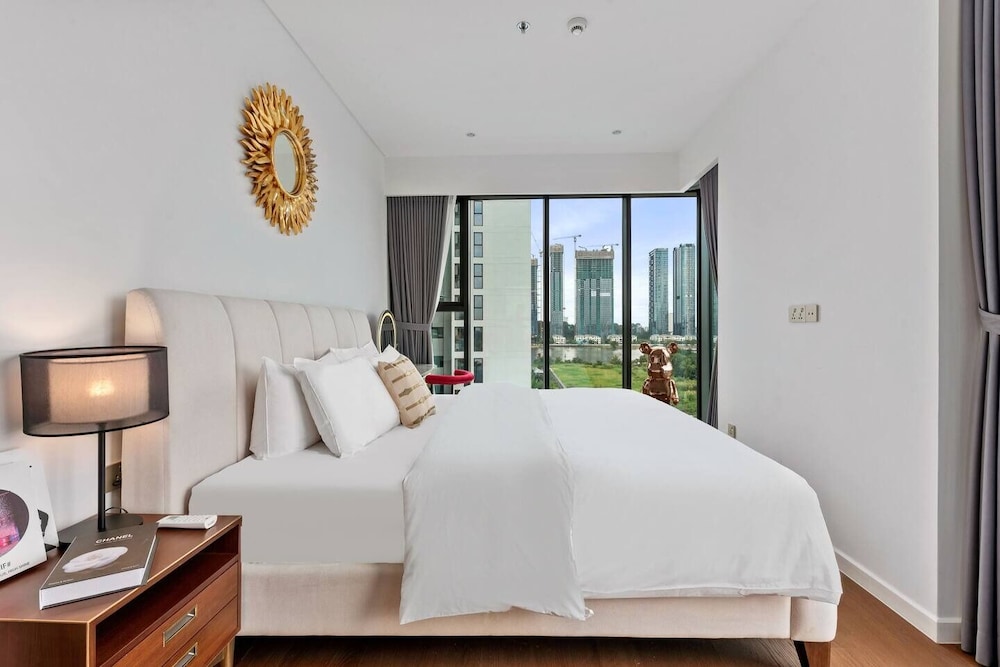 The Metropole - Horizon View Riverside
