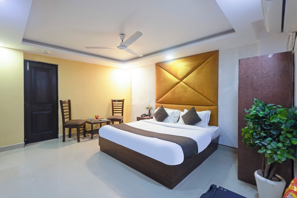 Hotel Krone Delhi