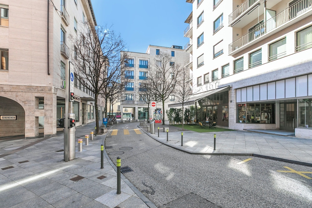 Novos Contrada Apartments