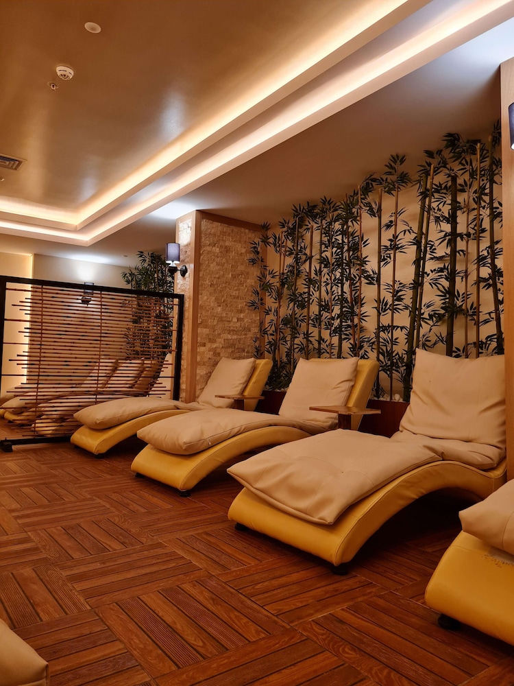 Saphir Hotel & Villas