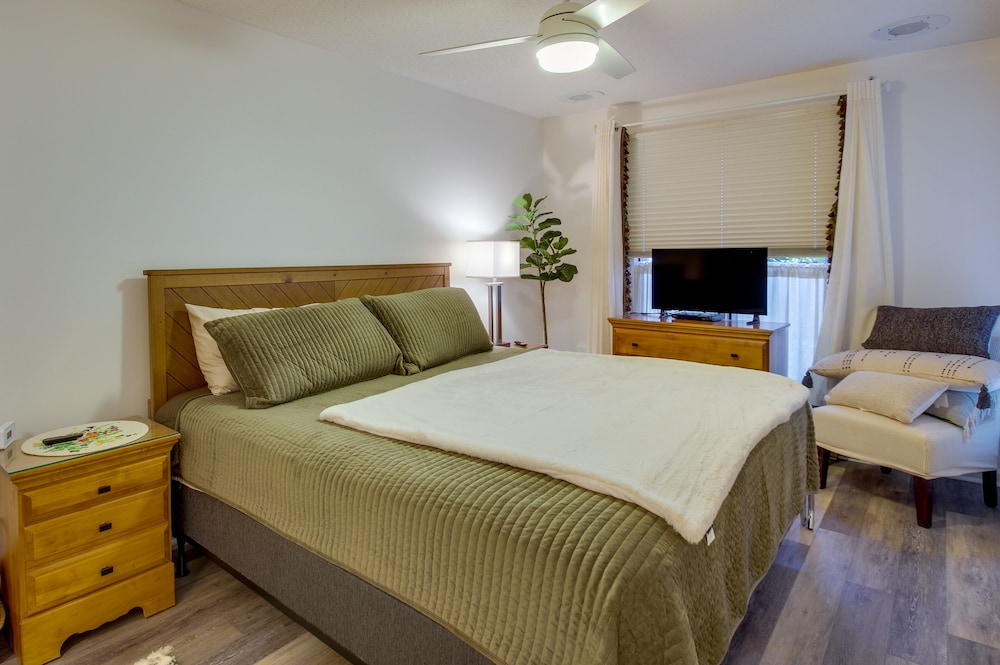 Wintergreen Resort Condo: 1 Mi to Skiing! view 5