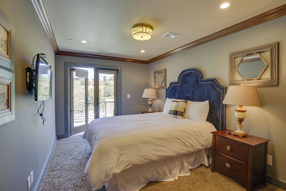 Vista Home w/ Private Pool & Expansive Views! view 2