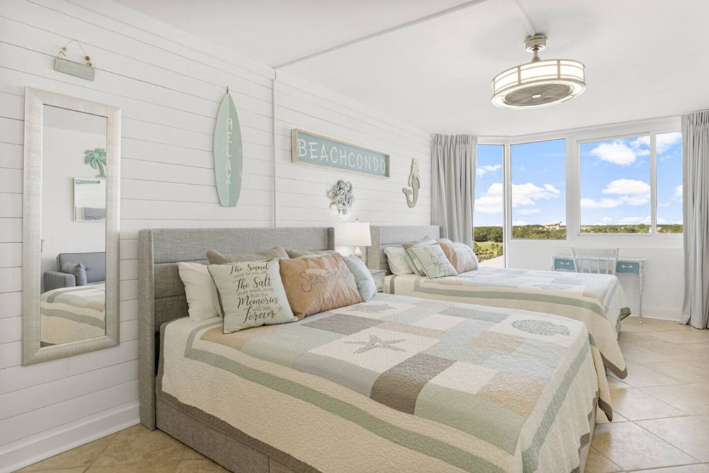 Beach Front Ocean View Condo - Top of the Gulf 804
