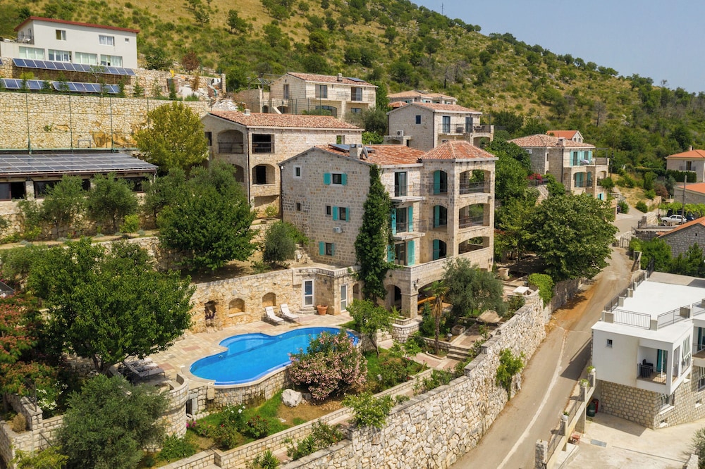 Olive Resort