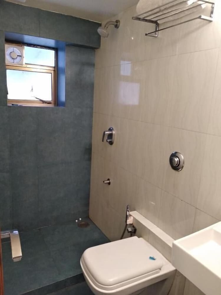 Apollo Guest House