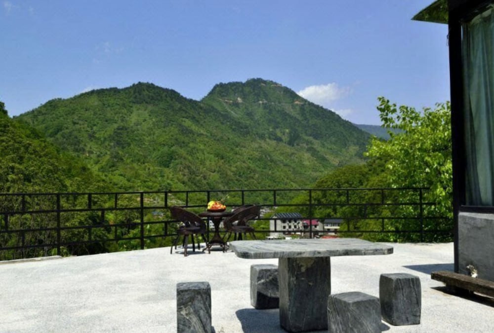 Bi'an Vacation Guesthouse