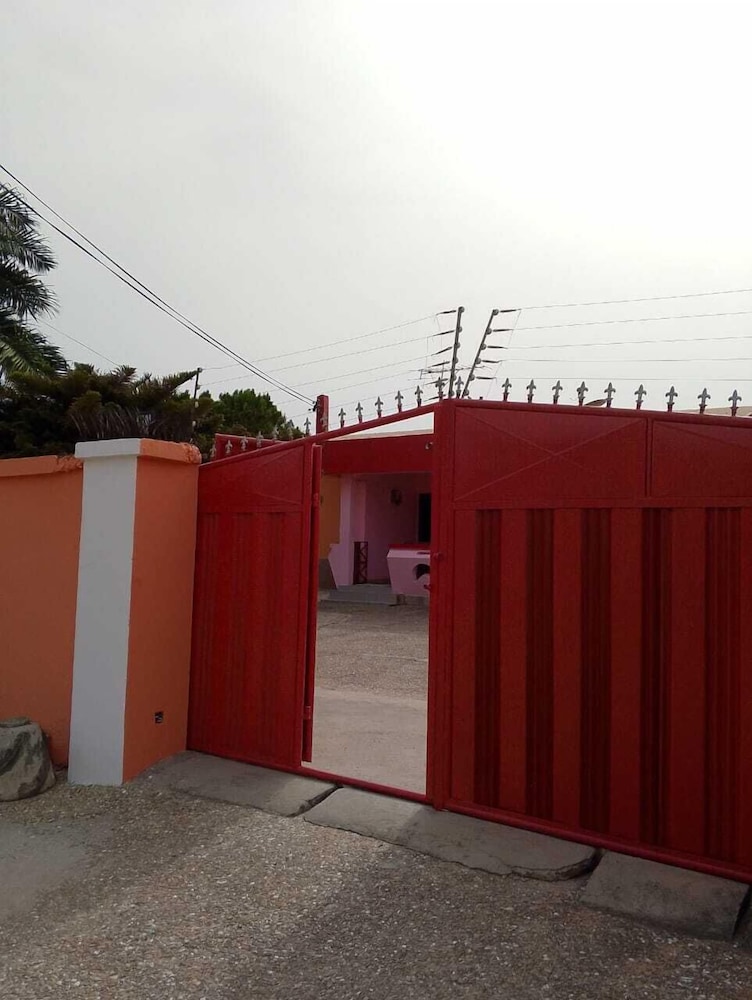 OBIBA JK GUEST HOUSE