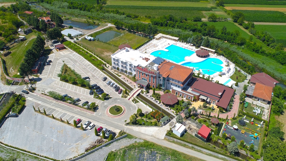 Gardenland Resort