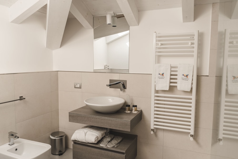 Sicilia's Residence Hotel Art & Spa