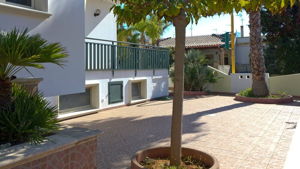 Villetta Torre Suda 2 - 6 Beds Just a few Meters From the sea