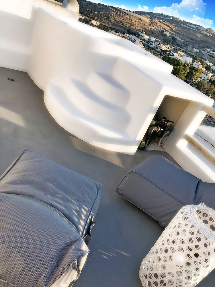 The Luna Suites