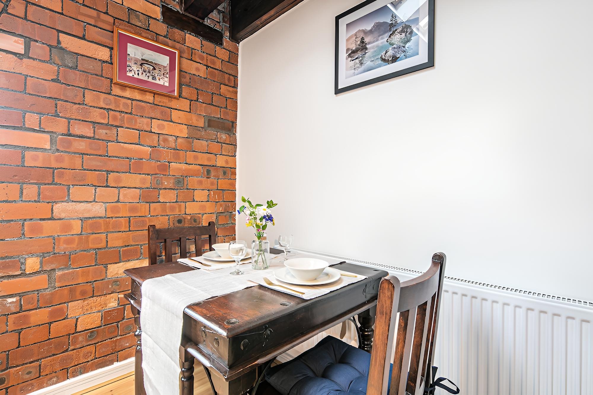 Victoria Quays Loft Apt - Free Parking view 5