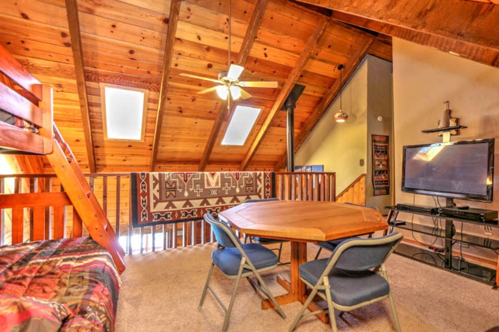 Webb Cabin Mountain view 3