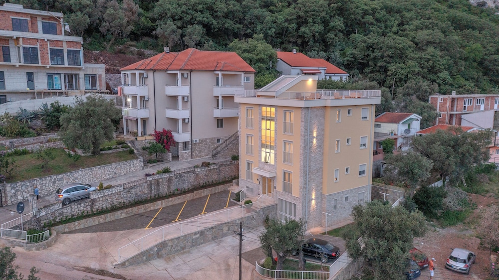 Apartments Bonazza
