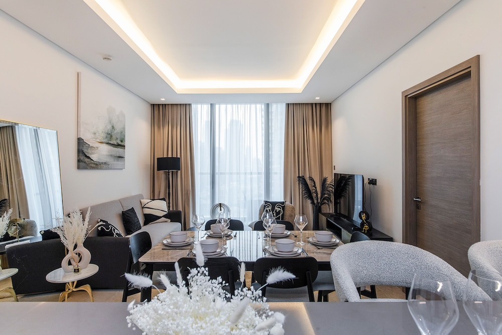 Premium 3BR with Full Burj Khalifa view