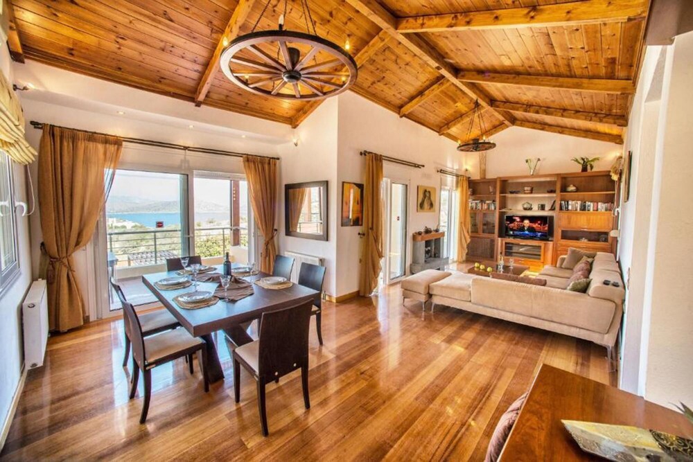 Villa Glan Y Mor in Agios Nikolaos