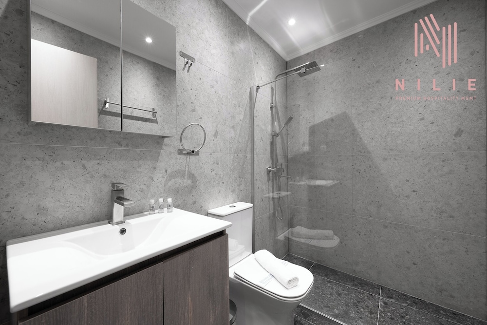 Bonsai Studios & Apartments, Nilie Hospitality MGMT