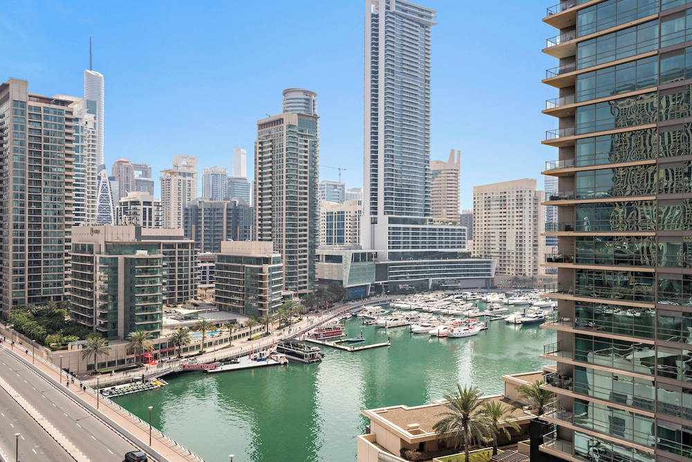Silkhaus Marina Quays West