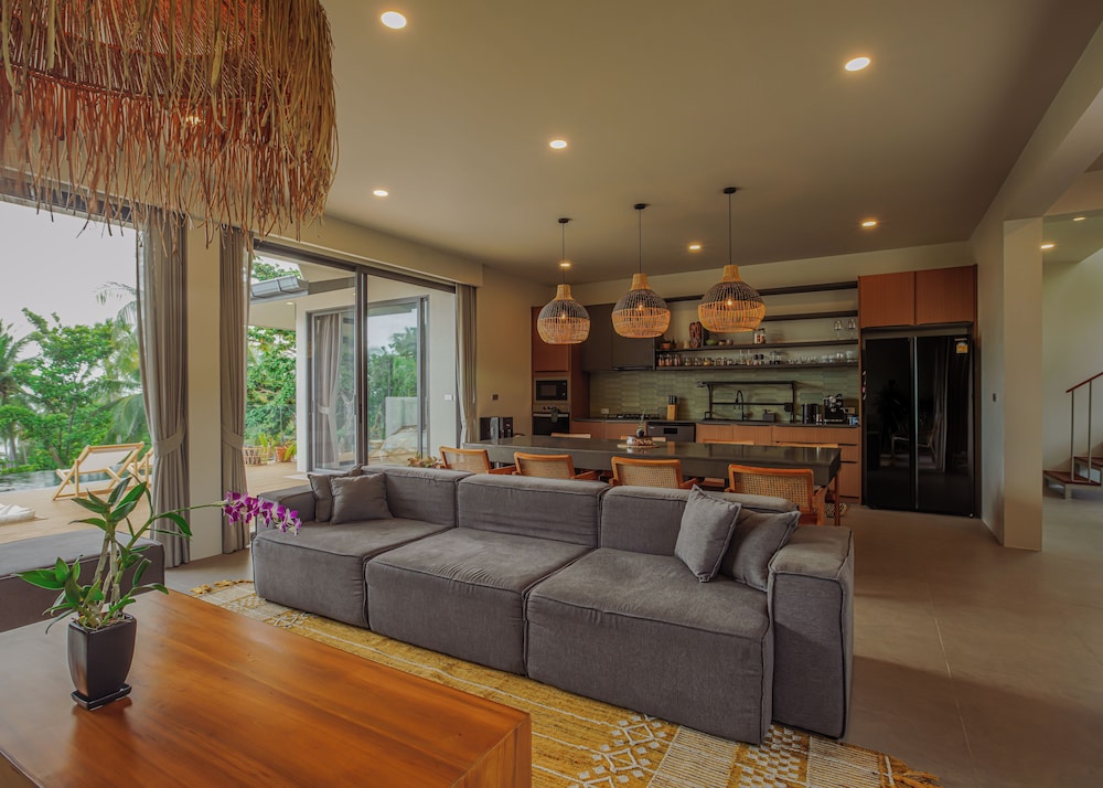 Dreamy Ocean Villa B Sea View Retreat