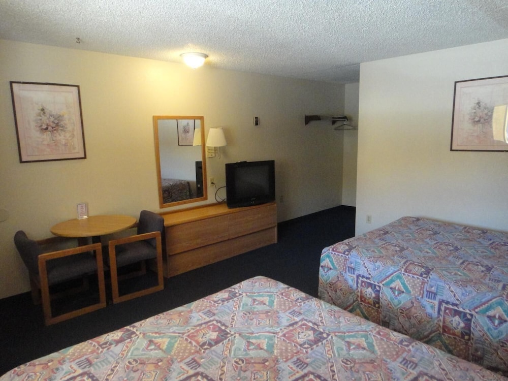 Econo Lodge Las Vegas NM 2