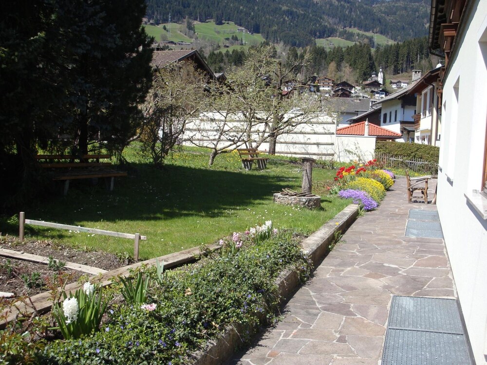 Photo 42