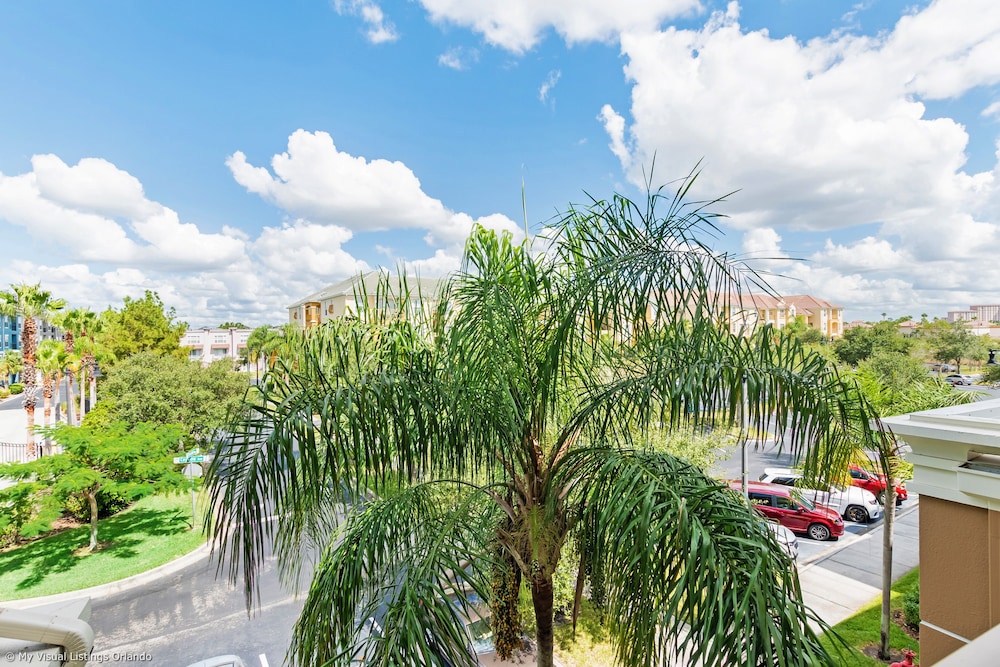 Spacious 3bd/2ba Home With Balcony - Close to Universal and Convention Center! 3vc305