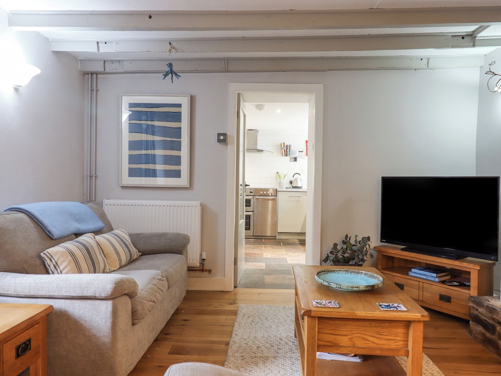 3 Pebble Cottage