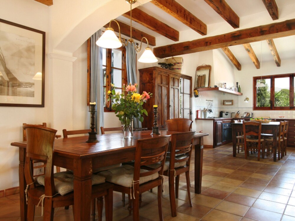 Poolside Villa Stay for Groups photo 5