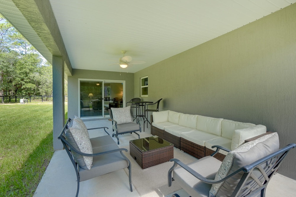 Pet-friendly Home w/ Fenced Yard in Dunnellon