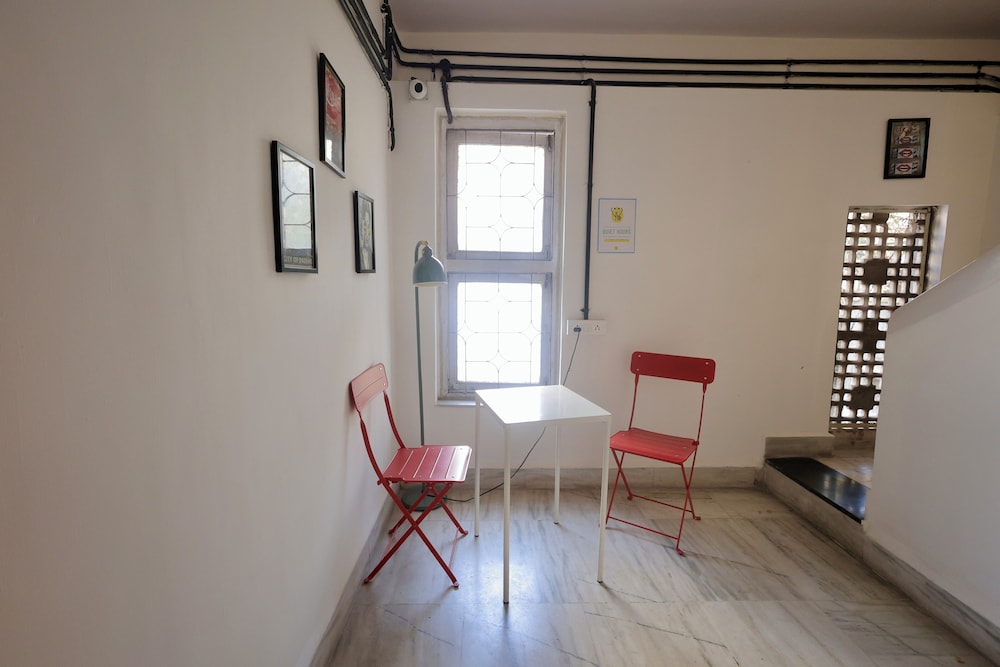Locomo Hostel Mini - 9 mins from airport