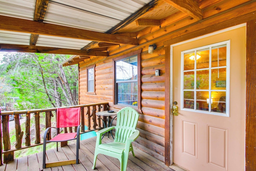 Cedar Falls Cabins #6: Hillside w/ Views!