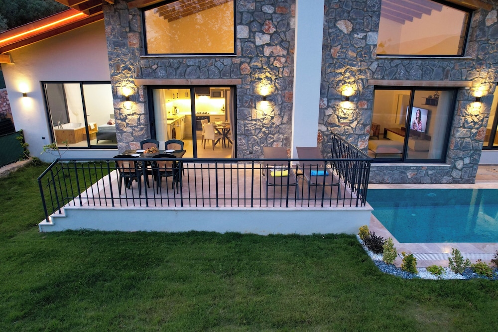 Yaka Esinti Villa