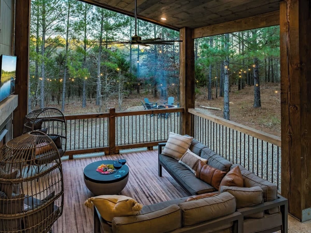 CABIN - Near BLACK MOUNTAIn